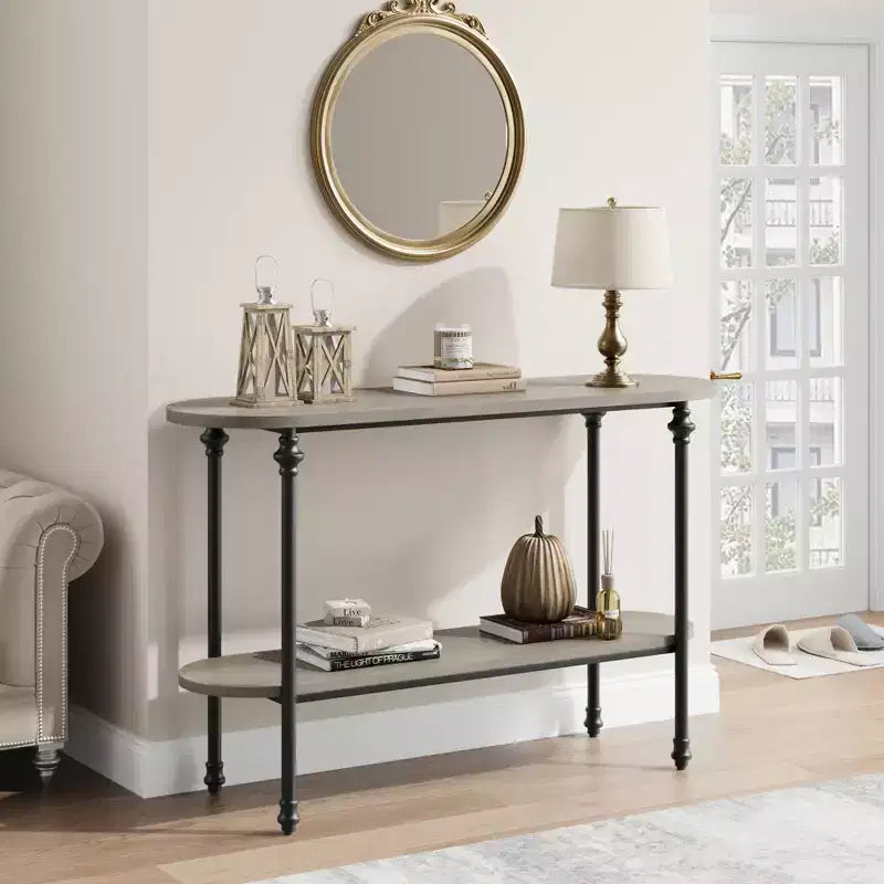 Console étroite de style industriel à 2 niveaux avec étagère de rangement, table d'appoint fine derrière un canapé, style ferme