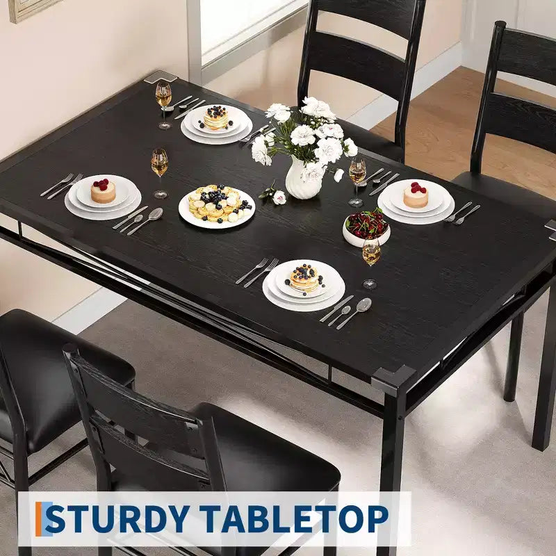 Ensemble Table à Manger 4 Chaises Rembourrées, Construction en Bois Robuste, Protections d'Angle, Parfait pour Appartement ou Petite Salle à Manger